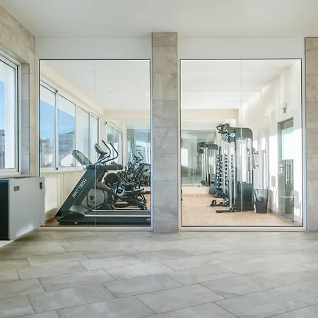 Brand New Stylish In Apartment